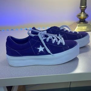 Converse Women’s One Star platform Ox Suede 663871C